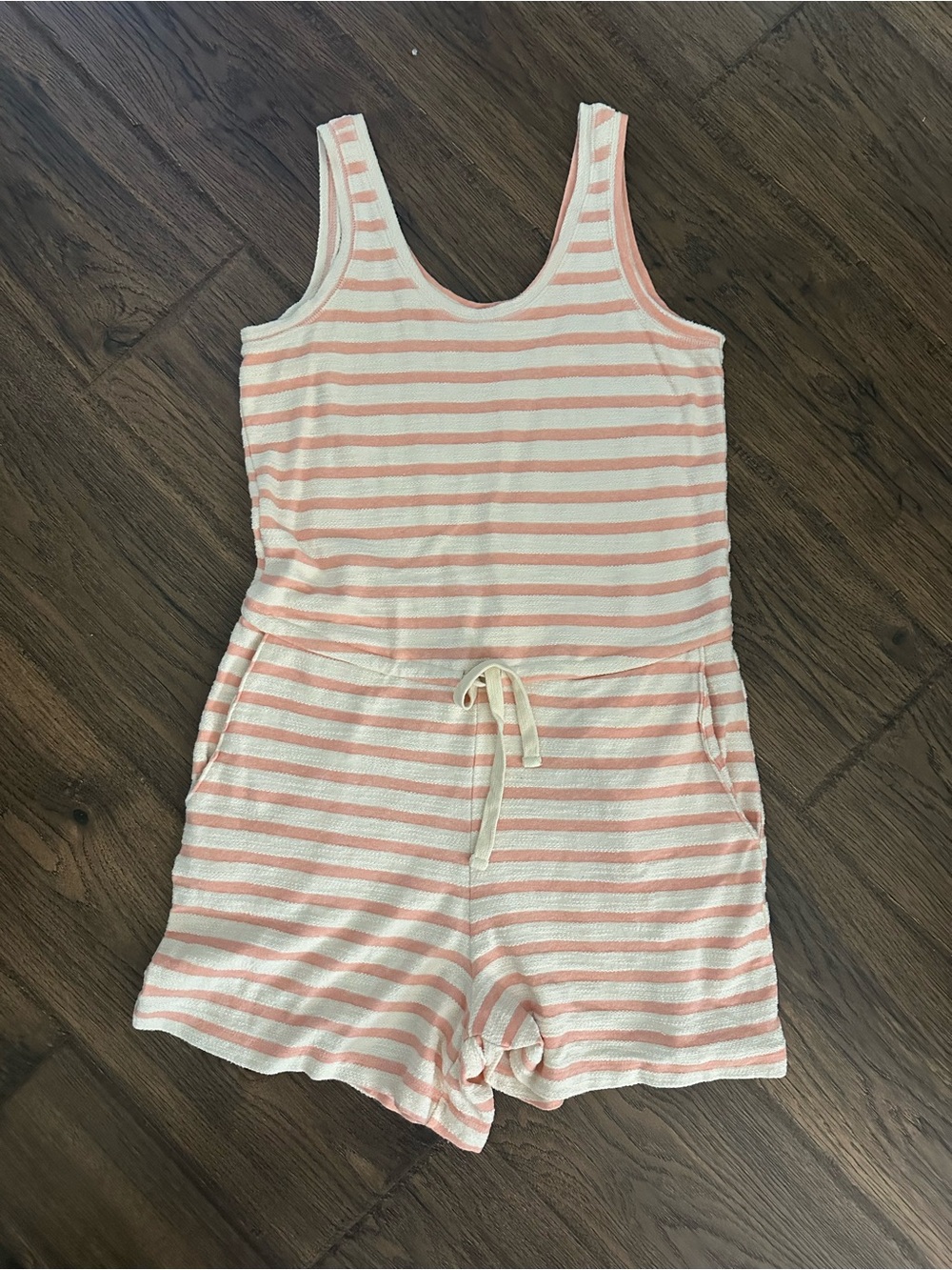 Old Navy Women’s Striped Sleeveless Romper in Peach and White - Size Small
